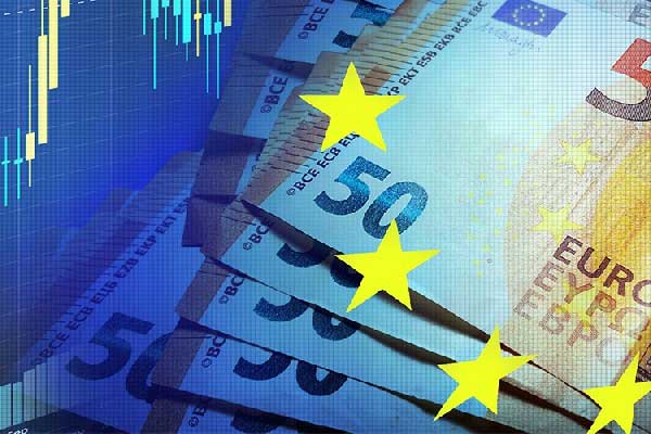 两名新任有投票权的美联储官员表示：支持暂时维持利率不变